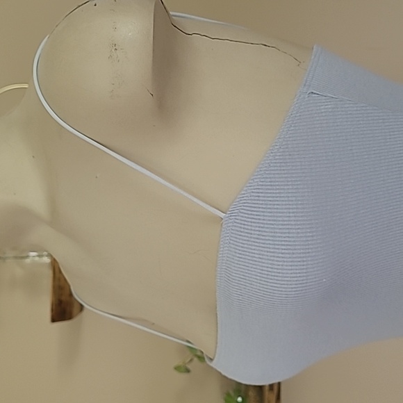 Hollister Bodysuit - Picture 5 of 7